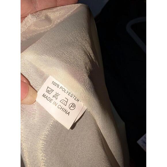 Haute Rogue Dress Womens Size S Red White Black Sleeveless Floral Pleated Ruffle - Picture 4 of 4